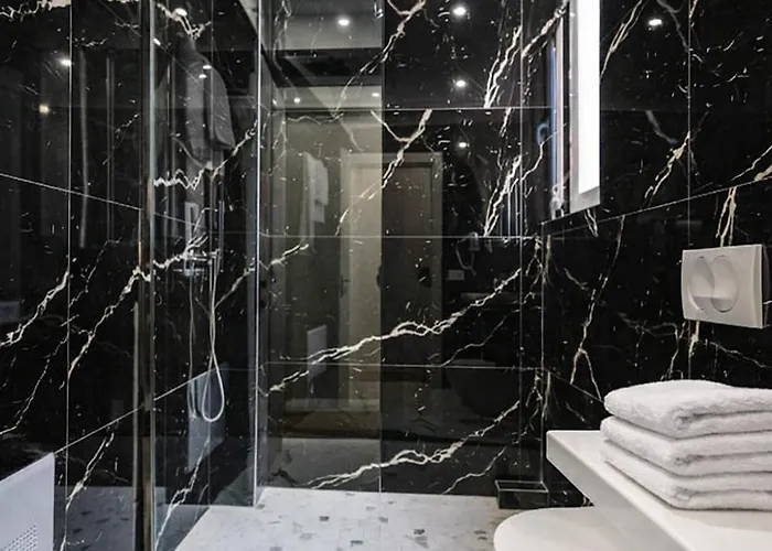 Capital Τίρανα