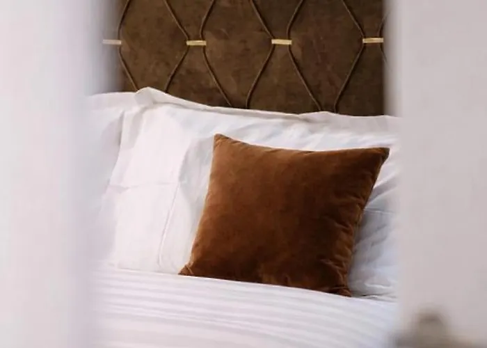 Ξενοδοχείο Capital *